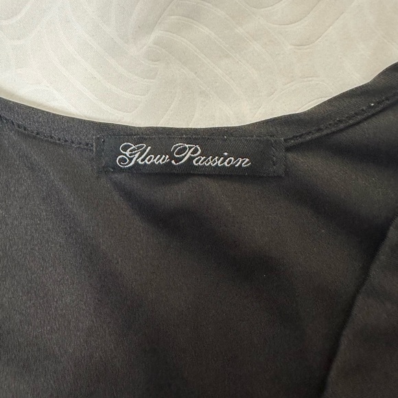 Gray Puff Sleeve Wrap Blouse with Tie Front - Picture 4 of 6